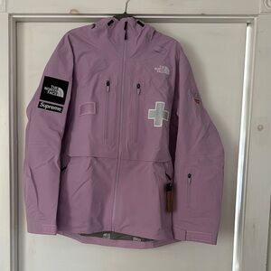 Supreme x The North Face Summit Series Rescue Mountain Pro Jacket NWT XL